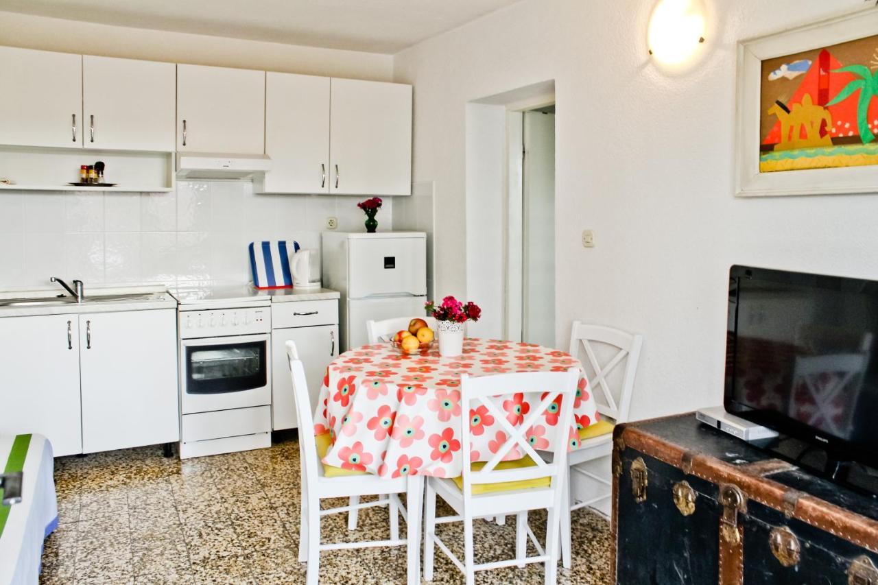 Apartments By The Sea Podgora, Makarska - 6788 Buitenkant foto